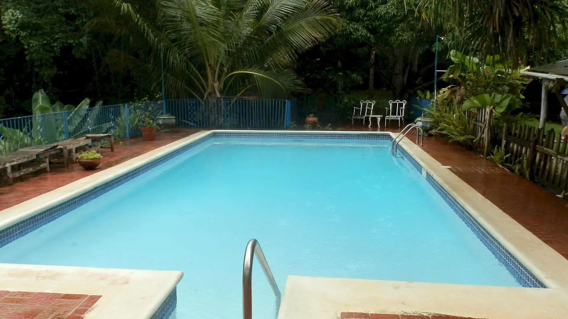 Harding Hall Hideaway Green Island 3*,